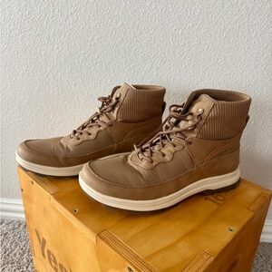 Ryka Women’s Brown High-Top Shoes. Size 12W